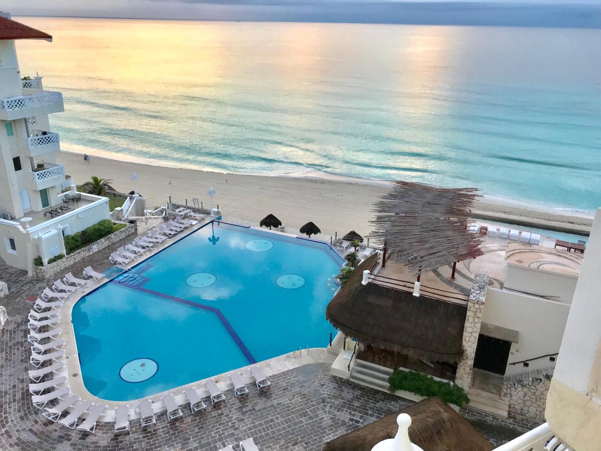 Ova Apartments Cancun Exterior photo