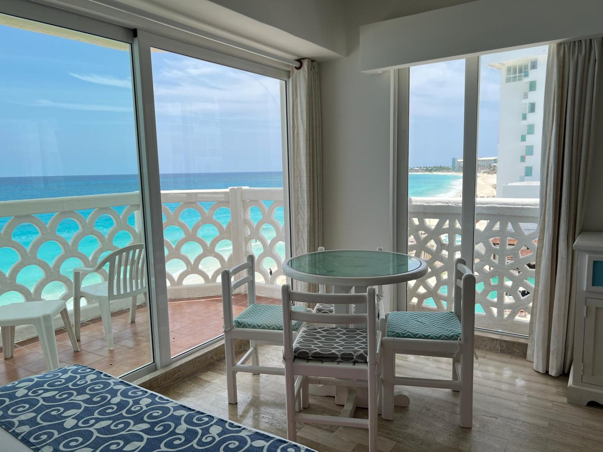 Ova Apartments Cancun Exterior photo